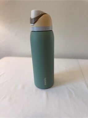 Owala Water bottle 40 oz